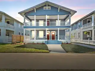 Versatile Duplex in the Heart of Hyde Park