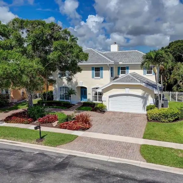 SPACIOUS WELL-DESIGNED POOL HOME