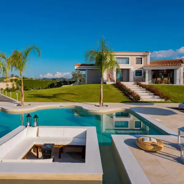 LUXURY ZAKYNTHOS VILLA FOR RENT