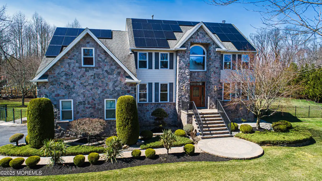 Upscale Amenities with Everyday Practicality