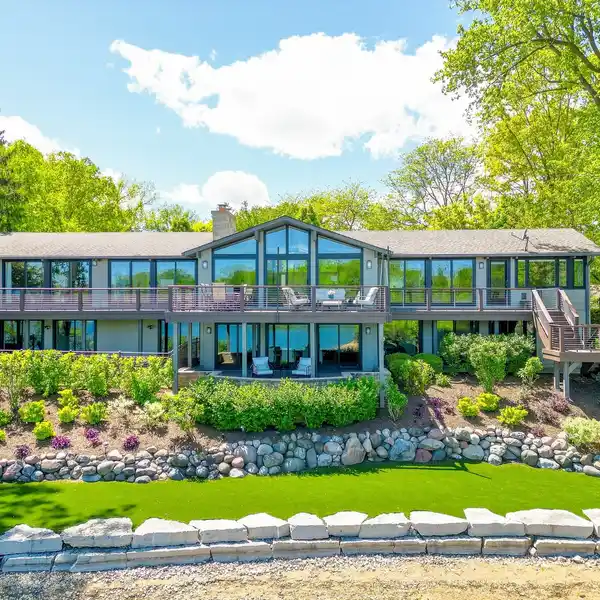 BEAUTIFULLY UPDATED LAKEFRONT HOME
