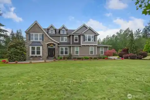Grand Home in Meadows at Lake Sawyer