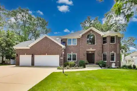 Spacious Move-In Ready Home Near Metra