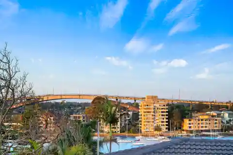 Blue Ribbon Real Estate in an Exclusive Enclave