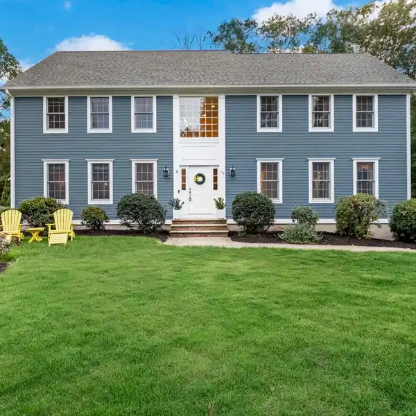 FOUR FLOORS OF PERFECTION