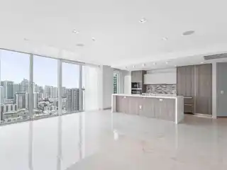 Top-of-the-line Unit in Biscayne Beach