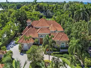 Meticulously Maintained Custom Home in Gordon Drive Estates