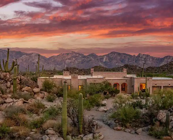 INCREDIBLE BRICK HOME WITH MODERN INFLUENCES