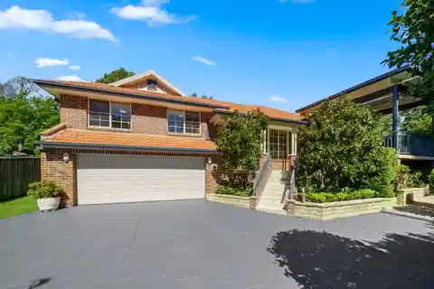 Distinguished Family Residence