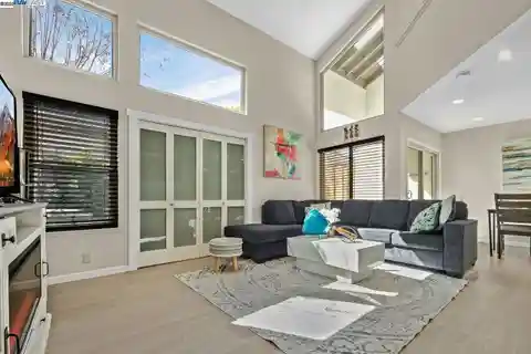 Beautifully Designed Attached Single-family