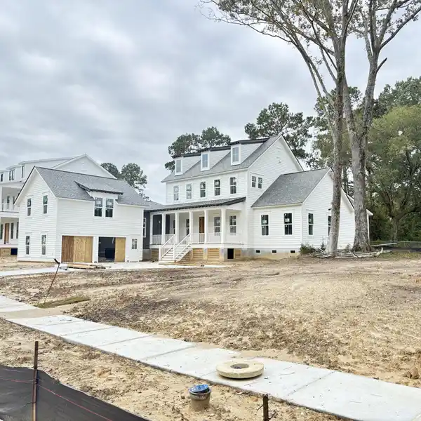 EXCLUSIVE NEW CONSTRUCTION IN THE PRESERVE