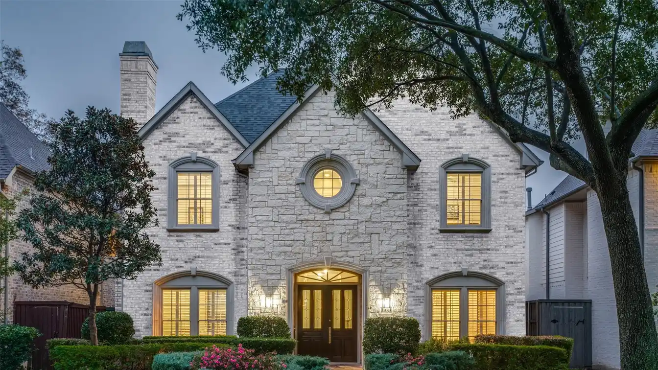 Well-built Custom Residence in University Park