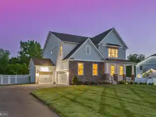 Gorgeous Home in Exclusive Hidden Creek