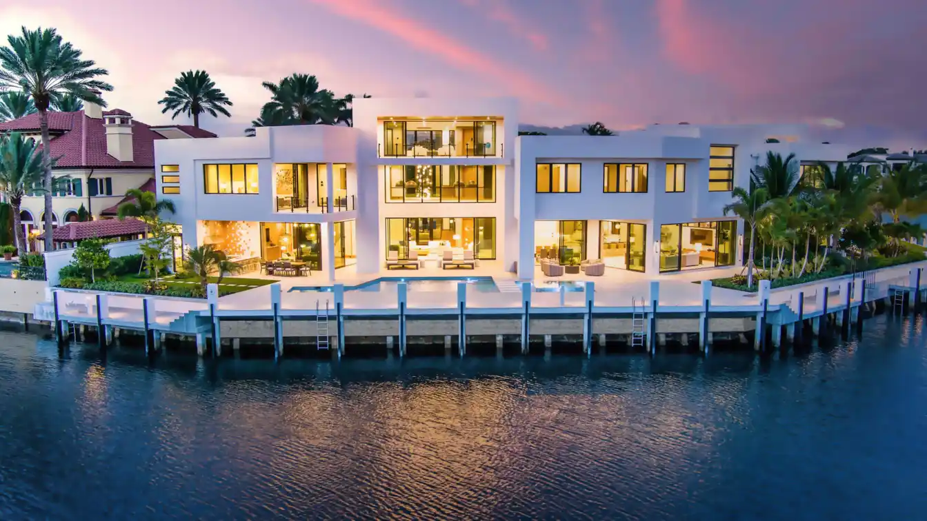 Modern Malibu-inspired Sanctuary Point Estate