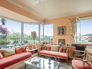 Top-Floor Apartment with a Large Terrace