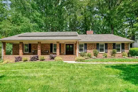 Updated Ranch in Desirable Robinson Woods