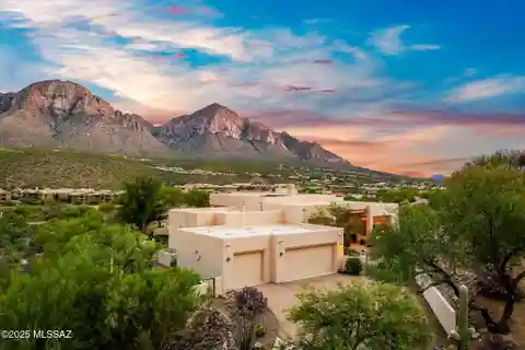 Desert Sanctuary on More Than Five Acres