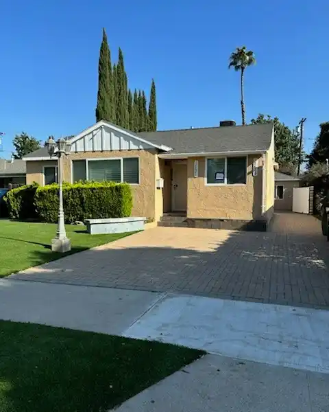 THE PERFECT BLEND OF COMFORT AND MODERN LIVING