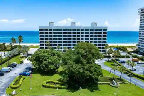 Newly Remodeled Oceanfront Gem