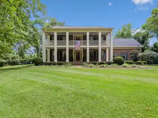 Completely Private Seven-Acre Oasis