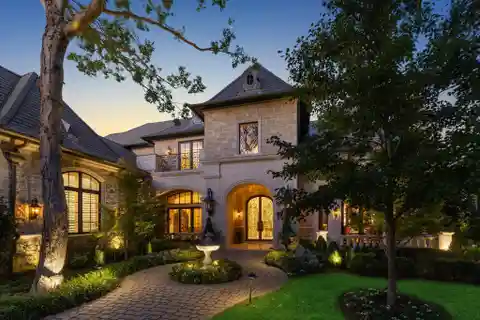 Grand French-inspired Estate in Glen Abbey
