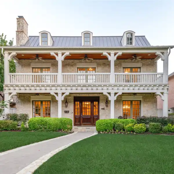 REMARKABLE HOME IN PREMIER LOCATION