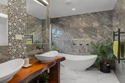 Modern Elegance on Native Bush Sanctuary