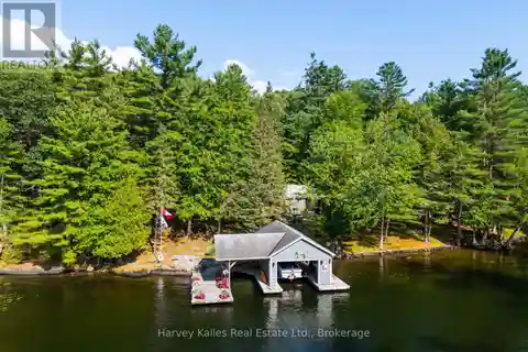 Move-In Ready Waterfront Cottage