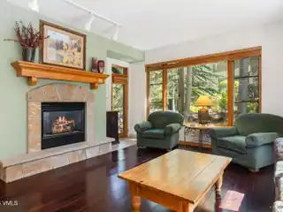 Welcoming Mountain Home in Gated Arrowhead