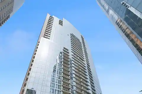Luxury and Convenience with Captivating Views