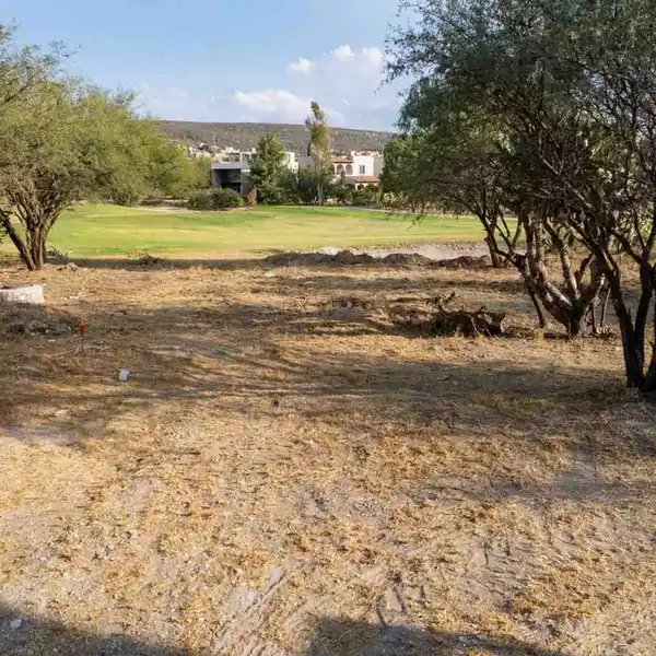 EXCEPTIONAL LOT IN THE EXCLUSIVE VENTANAS GOLF CLUB
