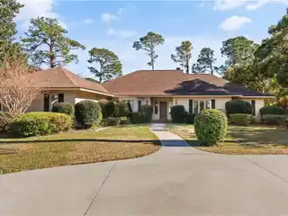 Charming Island Club Ranch Home on the Retreat Golf Course