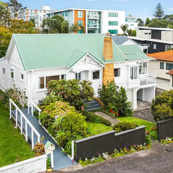 CHARACTER BUNGALOW WITH GREAT POTENTIAL