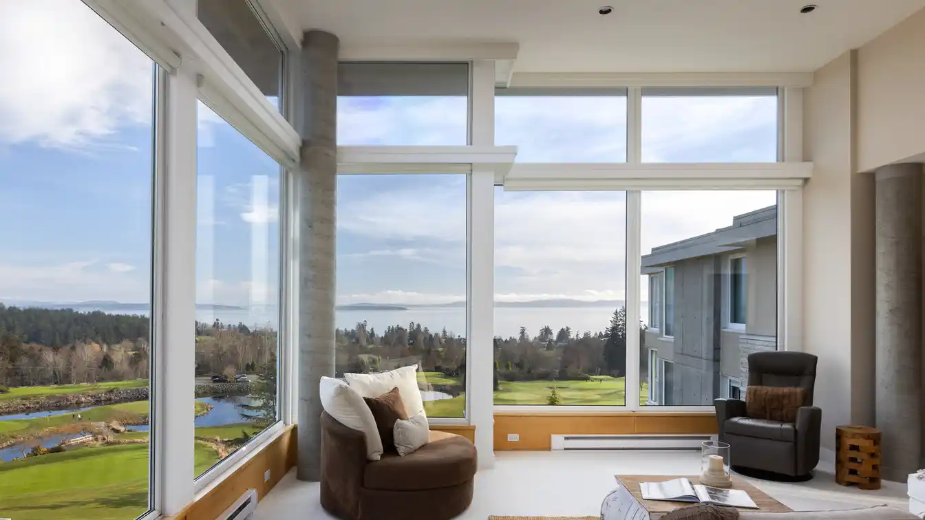 Top-floor Corner Penthouse
