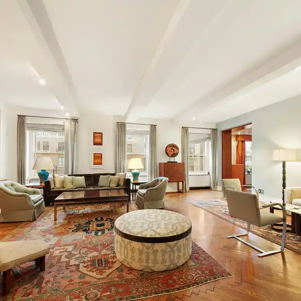 ENORMOUS HIGH-FLOOR DUPLEX