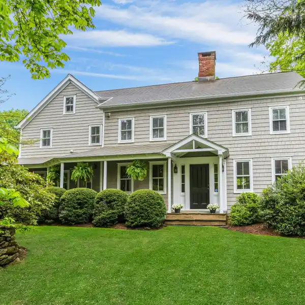 OLD WORLD CHARM MEETS MODERN LIVING