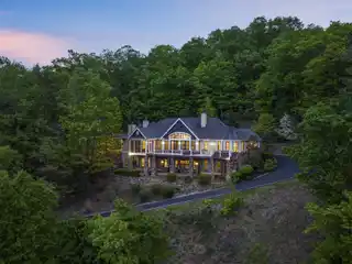 Mountain Estate with Awe-inspiring Views