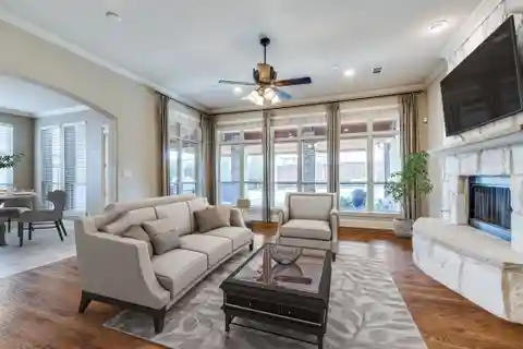 Sensational Home in Castle Hills