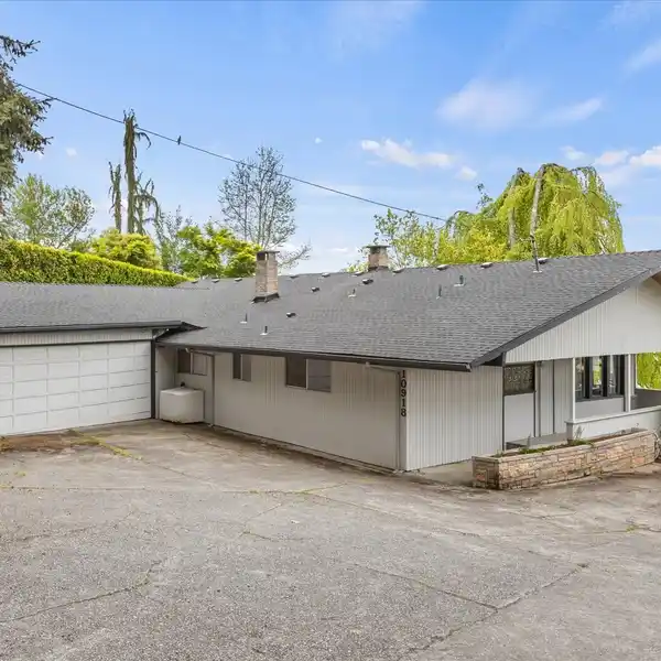 RARE OPPORTUNITY ON LAKE STEVENS