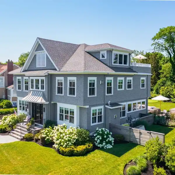 ELEGANCE IN CROW POINT