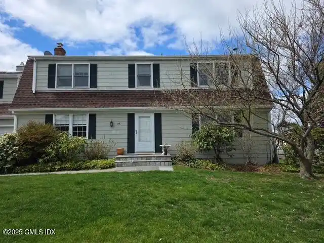 Casual Waterfront Rental Home