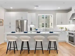 Upgraded Lake View Home in Rienda