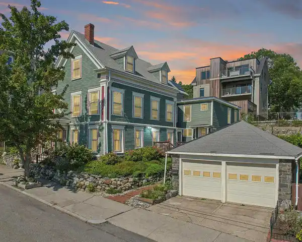 VERSATILE AND ELEGANT 1860 GREEK REVIVAL