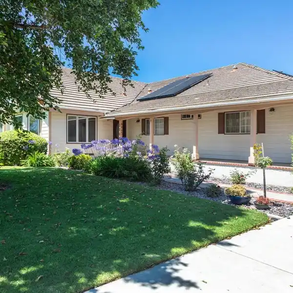 SPACIOUS ESTATE WITH FRUIT TREES AND FLEX ROOM
