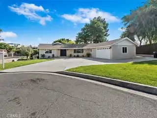 Newly Remodeled Entertainer's Delight