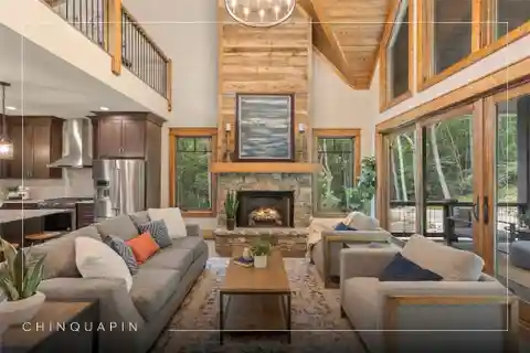 The Ultimate Mountain Living Experience in Prestigious Chinquapin