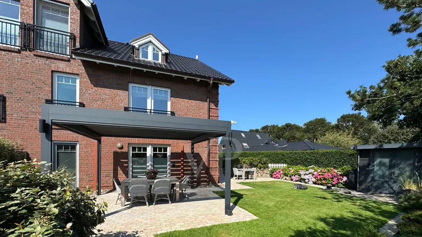 Elegant Residence with Garden