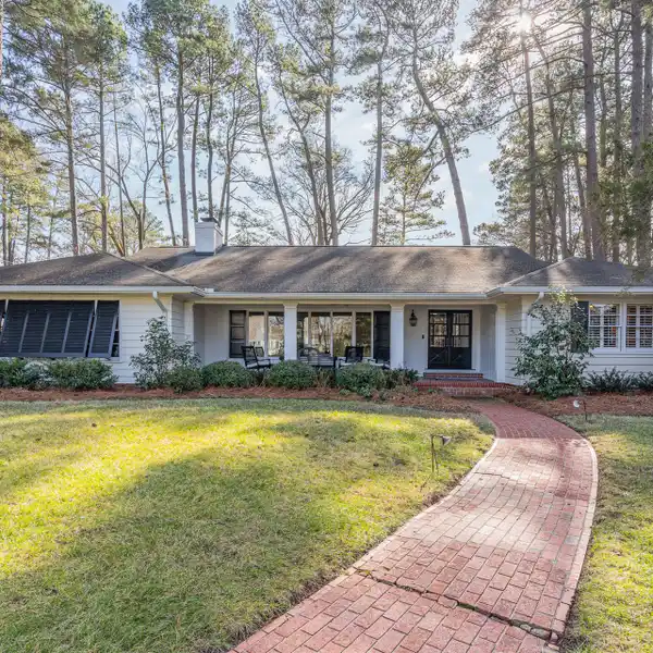 SPACIOUS RANCH-STYLE HOME