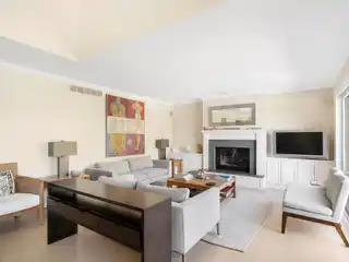 Sunny Southampton Retreat