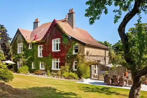 Superb Edwardian House in an Unrivaled Position